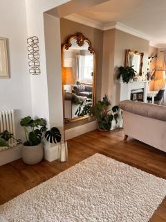 Quirky & Stylish, Central Top Floor Apartment - Cheltenham - 4