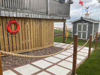 Scenic Harbour View House Waterfront - Stratford - 9