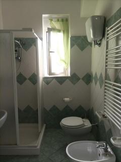 Comfortable 2-Bedroom Apartment - Vibo Valentia - 4