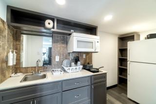 Town Place Studio Apartment - Snyder - 4