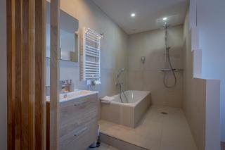 Maison L'Escale, proche des bords de Loire, 6 chambres avec sdb privée, jardin & terrasse - 3