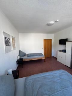 HomeBase - Ferien & Monteurzimmer - Geislingen an der Steige - 3