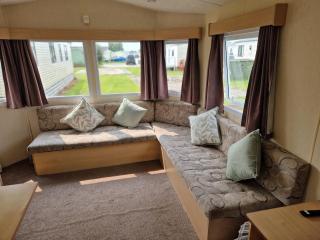 6 Berth Holiday home near the beach - Morecambe - 0