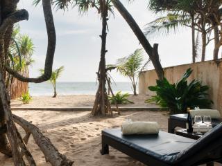 White parrot beach villa - Nikawatawana - 0