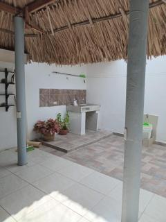 Villa J - - 4