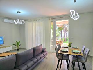 Holiday Apartment in San Pietro Residence 304 - Lalzit Bay - 9