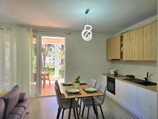 Holiday Apartment in San Pietro Residence 304 - Lalzit Bay - 2