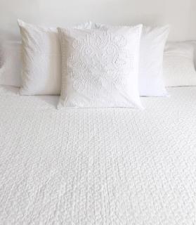 Serene Brooklyn Escape Near Cafés & Park, Sleeps 5 - 4