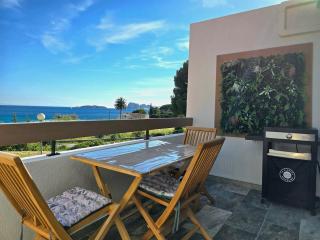 Holiday Dreams - Terrasse avec BBQ et magnifique vue mer, Parking privée, à 5min de la plage - BY AURAconciergerie - 8