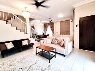 The White House Nilai Impian - 6