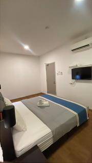 RJ Hotel by MRVJ Business - 4