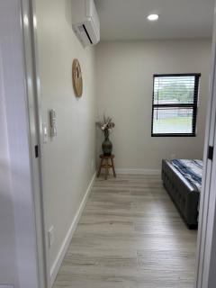 Cozy Urban Retreat - Lake Worth - 4