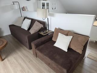 Gîte rural 3 épis "Aux Pieds des Ar'den" - chambre 1 isolée et chambre 2 dans hall de nuit - 34 rue du Château à 5564 Wanlin - 4 adultes et 2 enfants - Houyet - 4