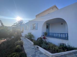 House on the rocks - Kimolos - 9