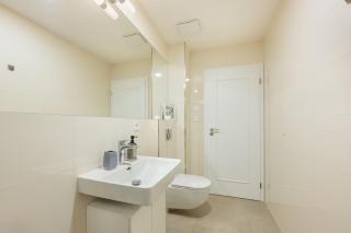 HLY - Newly designed APT with BIG PROMO! - Prag - 5