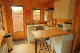 Countryside Log Cabin - - 8
