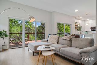 Near High Tech, Domain Pet-Friendly 4BR 2.5BA Home w Balconies By Austin Vacay - Austin - 9