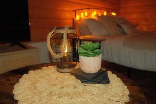 Countryside Log Cabin - - 5