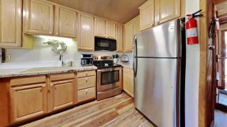 Nicely Remodeled 2 Bedroom Condo in Mammoth! - Mammoth Lakes - 1