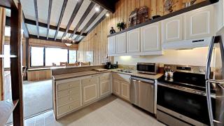 Warm and Cozy 4 Bedroom Condo in Mammoth! - 2