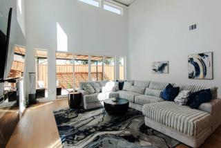 Luxury Modern Home - 3 Min from Downtown - Dallas - 2