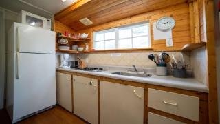 2-Bedroom Cottage #4 - Monterey Pine - Gravenhurst - 3