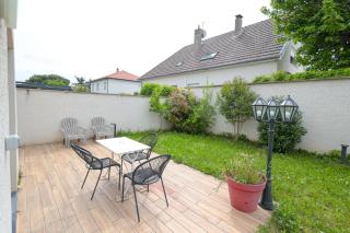 Logement cosy neuf avec jardin - Mions - 7