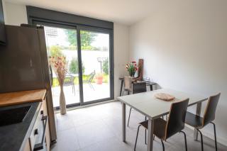 Logement cosy neuf avec jardin - Mions - 3