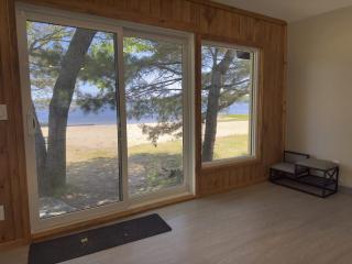 3-Bedroom Cottage #10 - Sand Bay - Dillon - 3