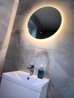 The Fox Den - Southbourne - 6