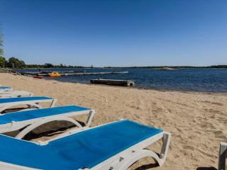 2-Bedroom Cottage #6 - Sand Bay - Dillon - 2