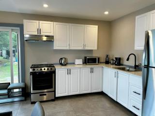 Lakefront Studio Cottage #8 - Dillon - 8