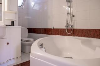 Villa Anna Nina in Gouves - 3BD Retreat - Sleeps 8 - Kato Gouves - 3