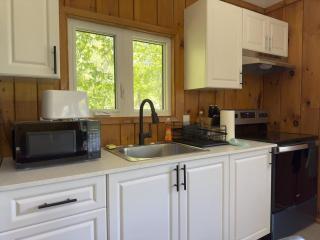 2-Bedroom Cottage #4 - Sand Bay - Dillon - 3