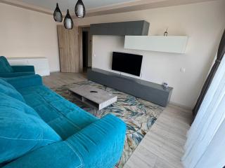 Coresi Spacious and Comfortable, GbWifi, Parking - 3