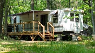 2-bedroom Camper Trailer Cottage #2 - Dillon - 7