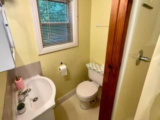 2-Bedroom Cottage #11 - Ambleside - Kawartha Lakes - 2