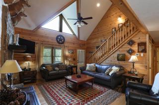 3-Story Private Cabin with Hot Tub and Fire Pit - Hiawassee - 6