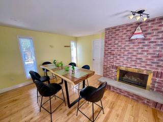 Spacious 3-Bedroom Main House in Bobcaygeon #12 - Kawartha Lakes - 8