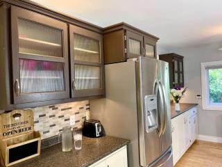 Spacious 3-Bedroom Main House in Bobcaygeon #12 - Kawartha Lakes - 3