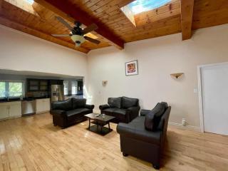 Spacious 3-Bedroom Main House in Bobcaygeon #12 - Kawartha Lakes - 1