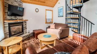 Muskoka Lakefront 3-bdrm Chalet #90 - Port Carling - 8