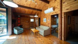 Lake Muskoka 3-bdrm Cottage - Pier 100 #70 - Port Carling - 2
