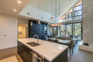 Crystal Bay Penthouse 301 condo - 8