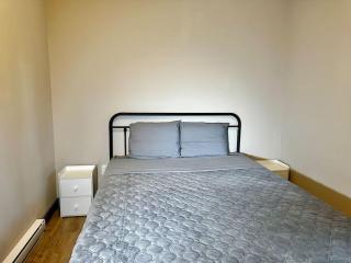 2-bedroom Lake Front Cottage in Harwood ON #6 - Harwood - 4