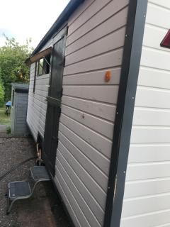 Tiny home - with private shower room in separate outbuilding - Nottingham - 5