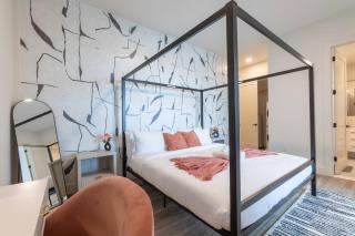Bright & Bold+NYC View, Sleep 13, Park 2 cars FREE - East Orange - 5