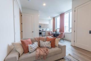 Bright & Bold+NYC View, Sleep 13, Park 2 cars FREE - East Orange - 2