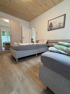 Modernes Haus am See, Ferienhaus Gavner im Seepark Lehe - Wiefelstede - 2