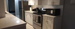 Ground-Level Gem: 2-Bedroom City Retreat - Calgary - 7